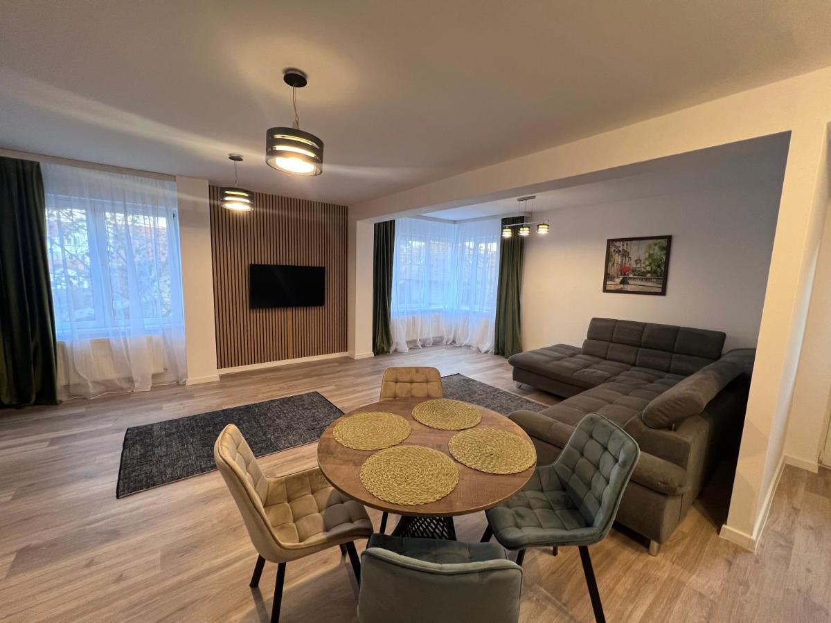 Helix Apartaments Sibiu Exteriör bild