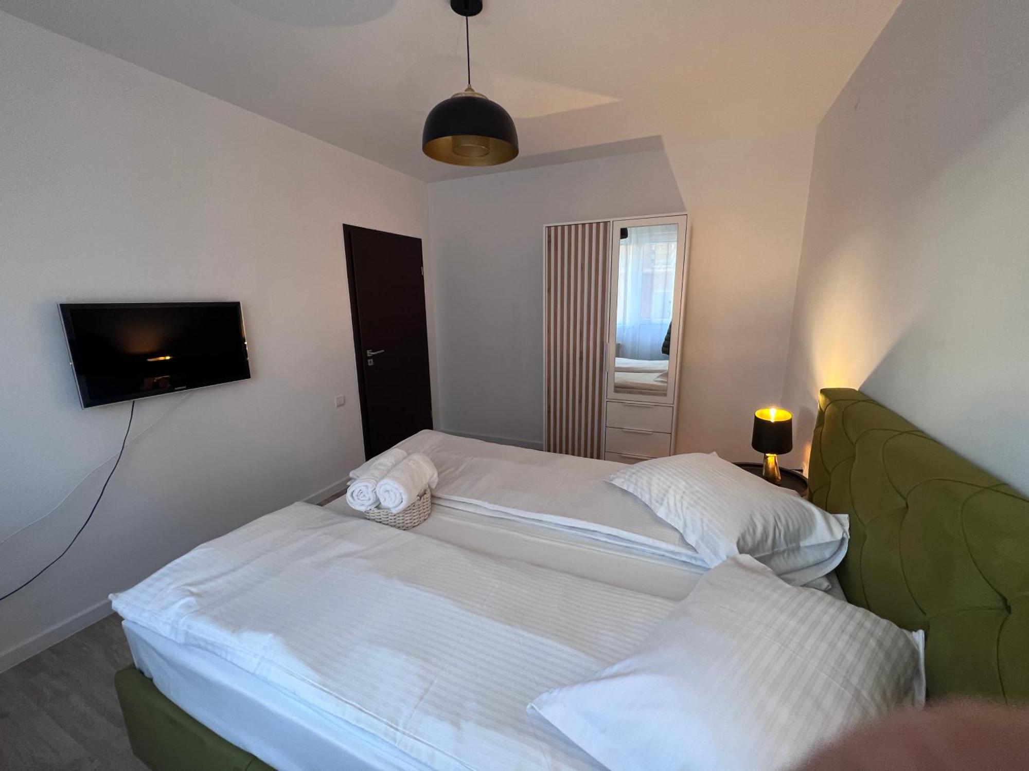 Helix Apartaments Sibiu Exteriör bild