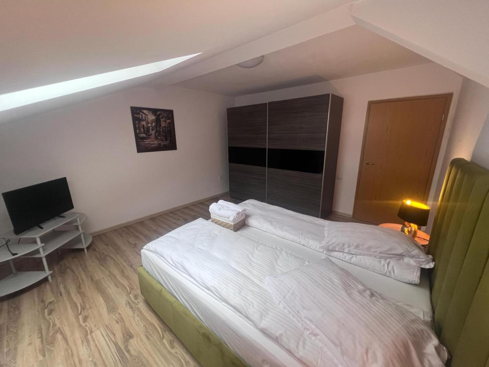 Helix Apartaments Sibiu Rum bild
